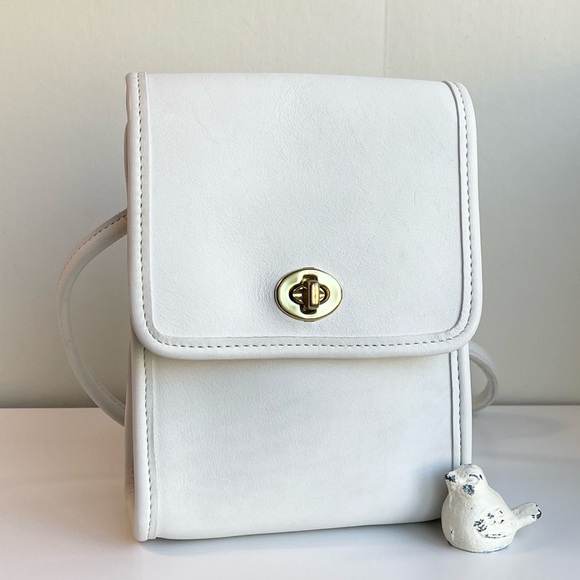 COACH Vintage Scooter Bag # E5B-9893 - Picture 1 of 16